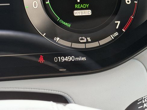 Used 2025 Land Rover Range Rover Sport Dynamic SE image 21