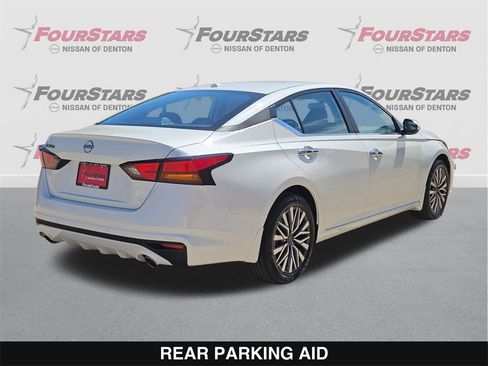 New 2025 Nissan Altima 2.5 SV image 4