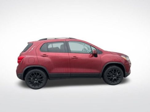Used 2021 Chevrolet Trax LT w/ Sport Edition image 6