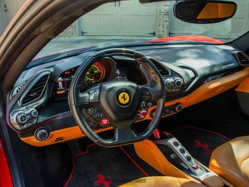 Used 2017 Ferrari 488 GTB image 26