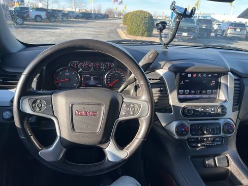 Used 2016 GMC Yukon SLE w/ HD Trailering Package image 21