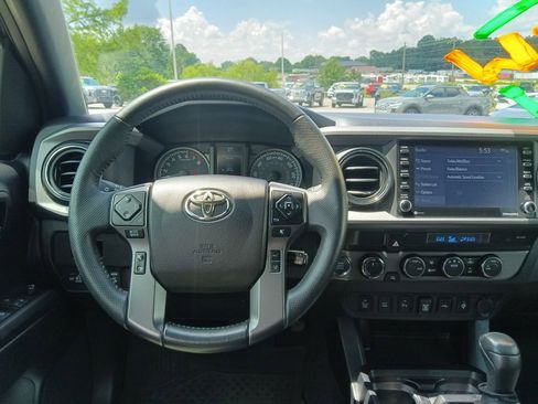 Used 2021 Toyota Tacoma TRD Off-Road w/ Technology Package AWD/4WD image 26