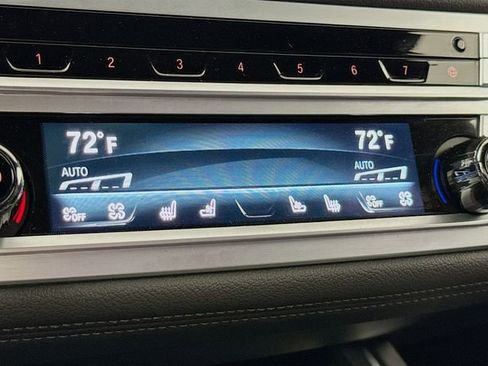Used 2022 BMW ALPINA B7 xDrive ALPINA B7 xDrive w/ Luxury Rear Seating Package image 21
