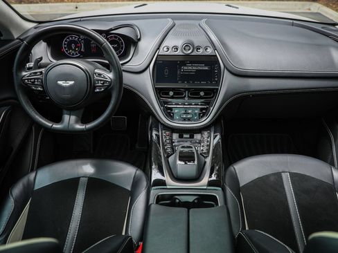 Used 2022 Aston Martin DBX AWD/4WD image 20