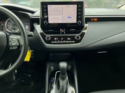 Used 2020 Toyota Corolla LE image 20