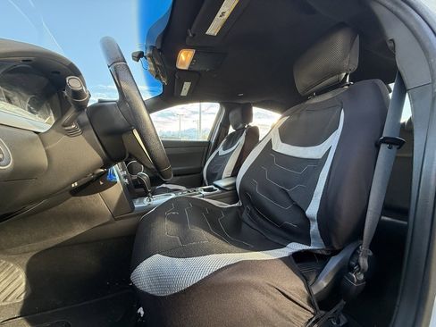 Used 2009 Pontiac G8 w/ Premium Package image 10