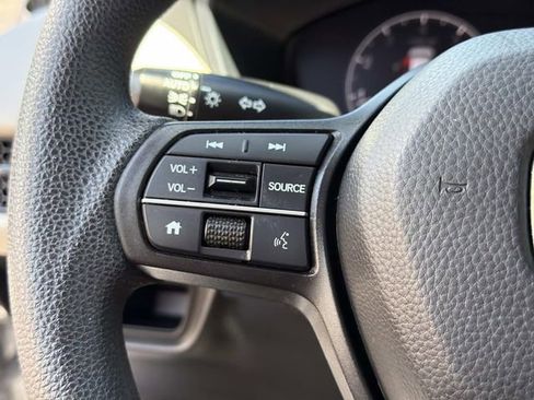 Certified 2023 Honda HR-V LX image 29