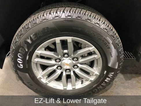 Used 2024 Chevrolet Colorado LT w/ LT Convenience Package III AWD/4WD image 27