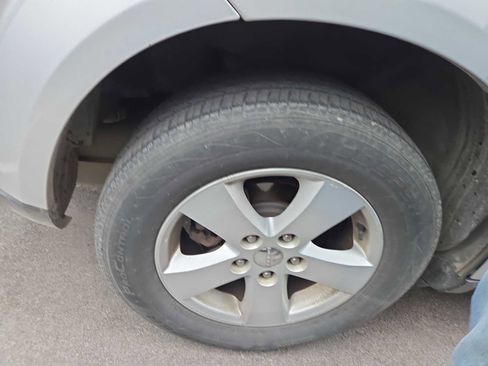 Used 2012 Dodge Journey SXT w/ Flexible Seating Group image 2