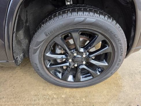 Certified 2020 Jeep Grand Cherokee Altitude AWD/4WD image 28