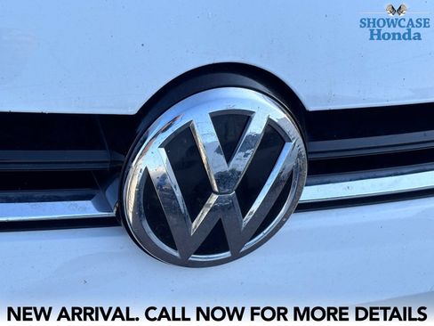 Used 2017 Volkswagen Golf Wolfsburg Edition FWD image 9