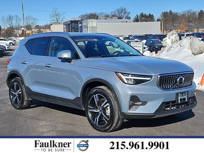 Used 2023 Volvo XC40 B5 Plus