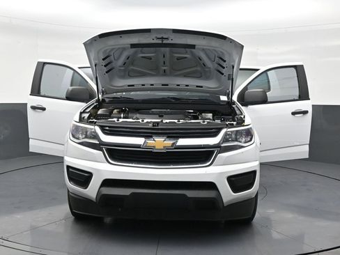 Used 2020 Chevrolet Colorado W/T w/ WT Convenience Package image 34