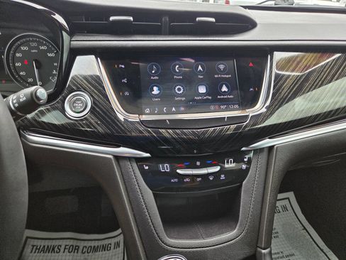 Used 2023 Cadillac XT6 Premium Luxury w/ Technology Package FWD image 43
