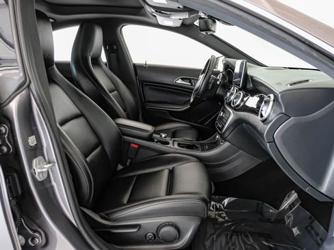Used 2016 Mercedes-Benz CLA 250 4MATIC w/ Premium 1 Package image 30