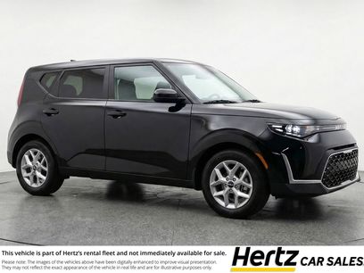 Used 2025 Kia Soul LX w/ LX Technology Package