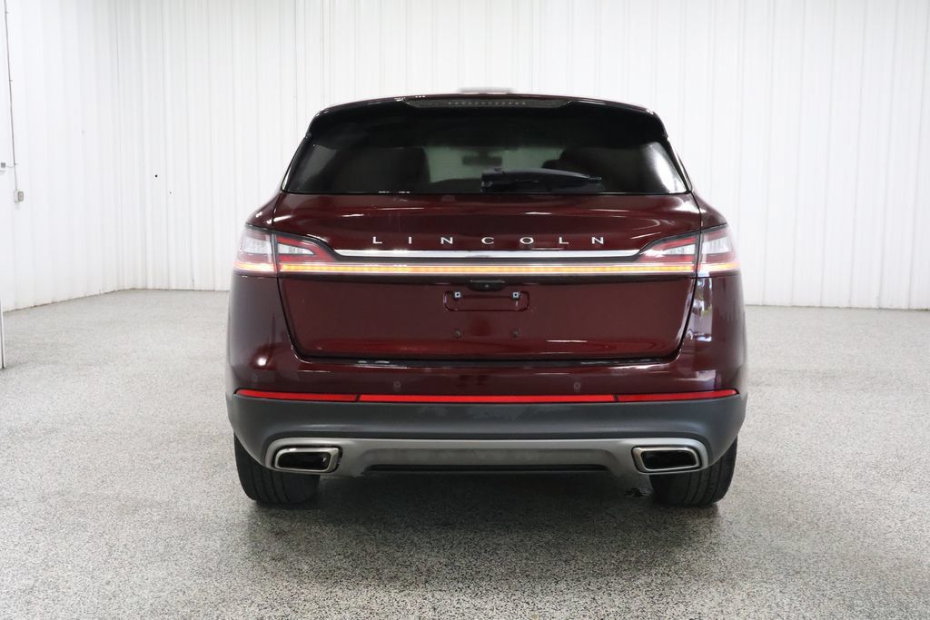 Used 2023 Lincoln Nautilus Reserve AWD/4WD image 4