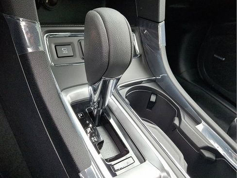 New 2026 Subaru Ascent Limited image 10