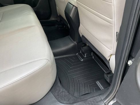 Used 2014 Subaru Forester 2.5i Touring AWD/4WD image 37