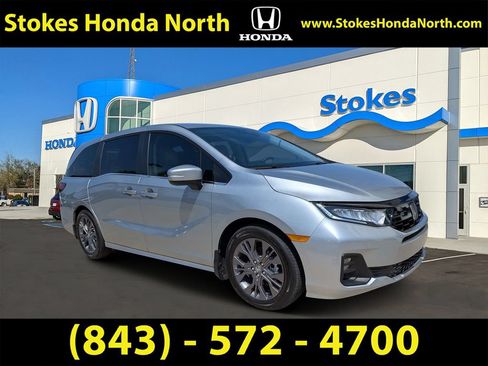 Certified 2026 Honda Odyssey Touring image 1