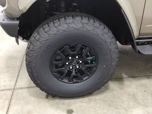 New 2025 Ford Bronco Raptor image 7