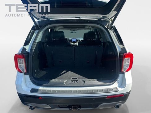 Used 2023 Ford Explorer XLT w/ Equipment Group 202A image 13