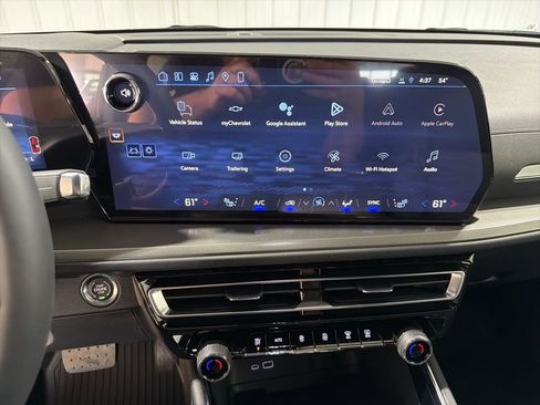 New 2026 Chevrolet Traverse LT w/ Driver Confidence Package image 27