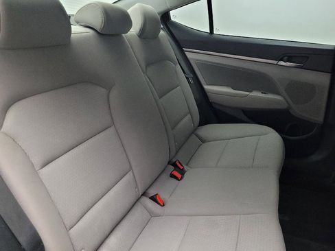 Used 2017 Hyundai Elantra SE FWD image 19