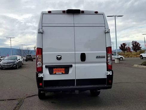 New 2026 RAM ProMaster 3500 w/ Premium Convenience Group image 7