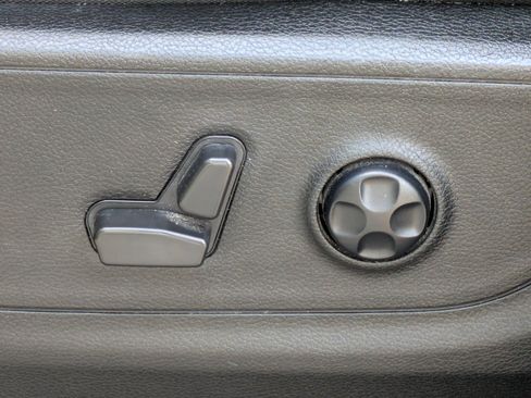 Used 2021 RAM 1500 Big Horn AWD/4WD image 15