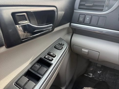 Used 2014 Toyota Camry XLE image 20