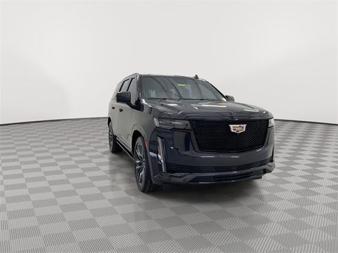 Certified 2024 Cadillac Escalade Sport Platinum image 2