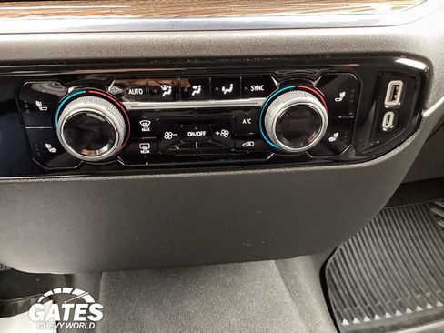 Used 2024 Chevrolet Silverado 1500 LT AWD/4WD image 16