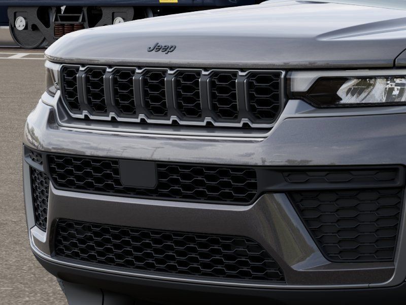 New 2026 Jeep Grand Cherokee L 4WD image 11