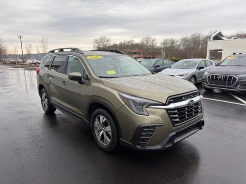 Used 2025 Subaru Ascent Premium AWD/4WD image 3