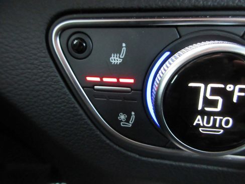 Used 2023 Audi Q5 2.0T Premium Plus w/ Premium Plus Package image 49