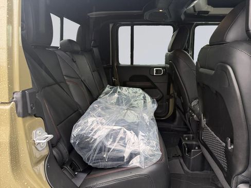 New 2026 Jeep Gladiator Rubicon AWD/4WD image 18