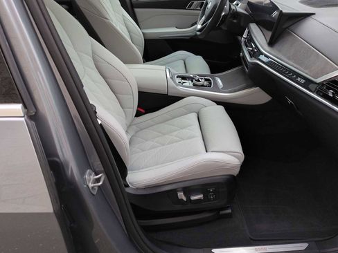 Used 2025 BMW X5 xDrive50e w/ Executive Package image 24