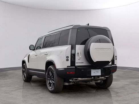 New 2026 Land Rover Defender 110 S image 7