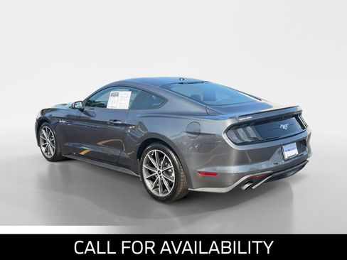 Used 2018 Ford Mustang Coupe w/ Equipment Group 101A RWD image 3