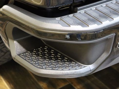 Used 2024 Chevrolet Silverado 2500 High Country w/ High Country Premium Package image 28