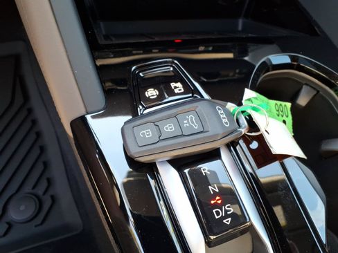 Used 2025 Audi Q5 Premium Plus AWD/4WD image 30