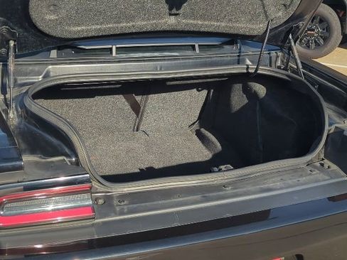 Used 2023 Dodge Challenger R/T w/ Blacktop Package image 18