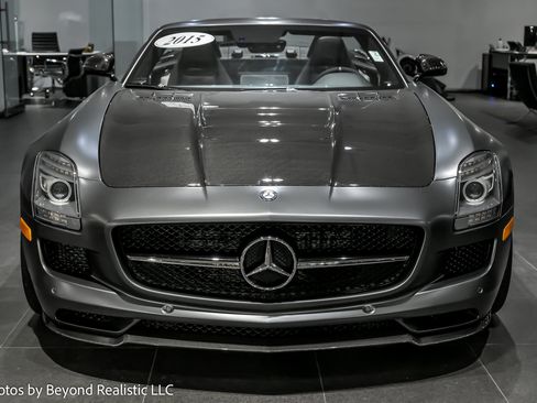 Used 2015 Mercedes-Benz SLS AMG GT Final Edition image 7