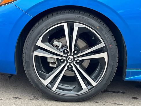 Used 2023 Nissan Sentra SR w/ Electronics Package image 33