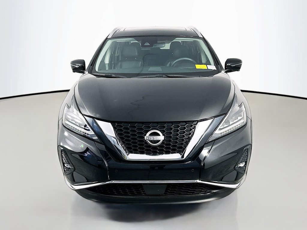 Used 2024 Nissan Murano Platinum w/ Cargo Package FWD image 2