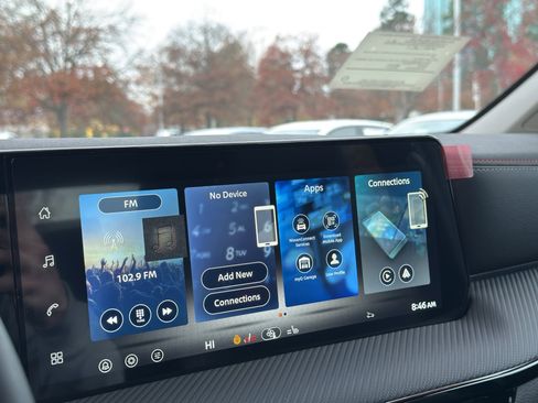 New 2026 Nissan Kicks SR w/ SR Premium Package image 24