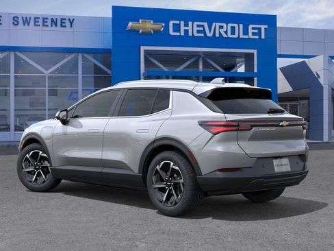 New 2026 Chevrolet Equinox EV LT image 3