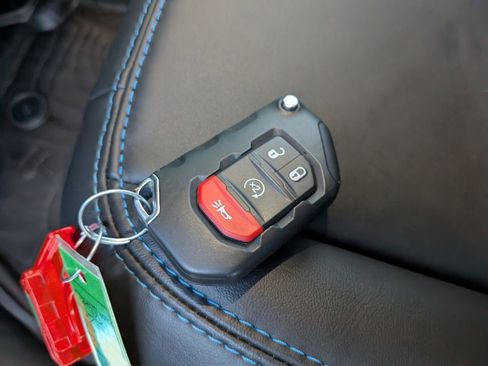 Used 2024 Jeep Wrangler Unlimited Rubicon 4xe image 30