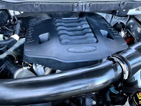 Used 2022 Ford F150 Lariat image 32